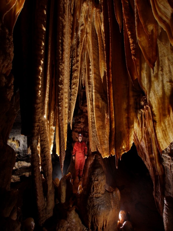 Stoffbehang 6ten Leider neue Hohlräume sanit marcel höhle entdeckung 16