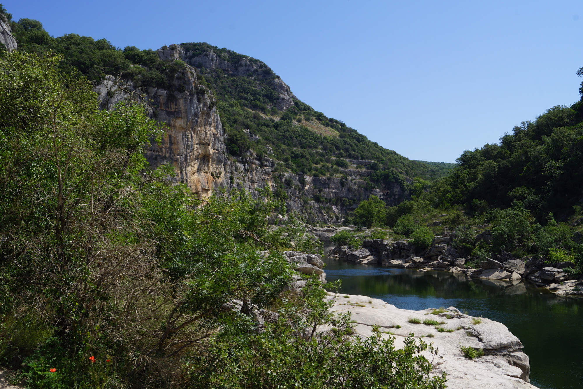 natural reserve ardeche gorges cliffs